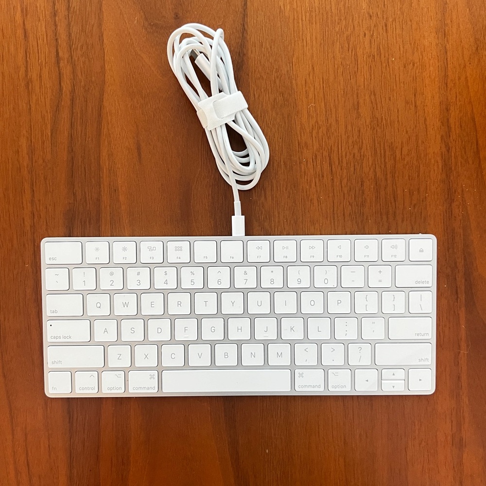 Apple Magic Keyboard US English - Like new without box